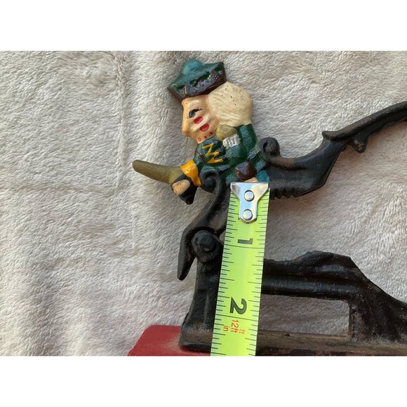 Vintage Cast Iron Figural Nutcracker Red Wooden Base Collectible Kitchen Tool - Picture 10 of 13